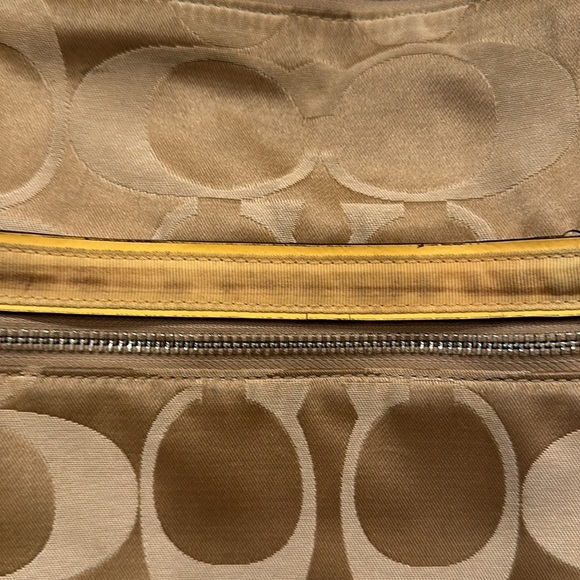 Coach Poppy Signature Tote - Picture 3 of 13